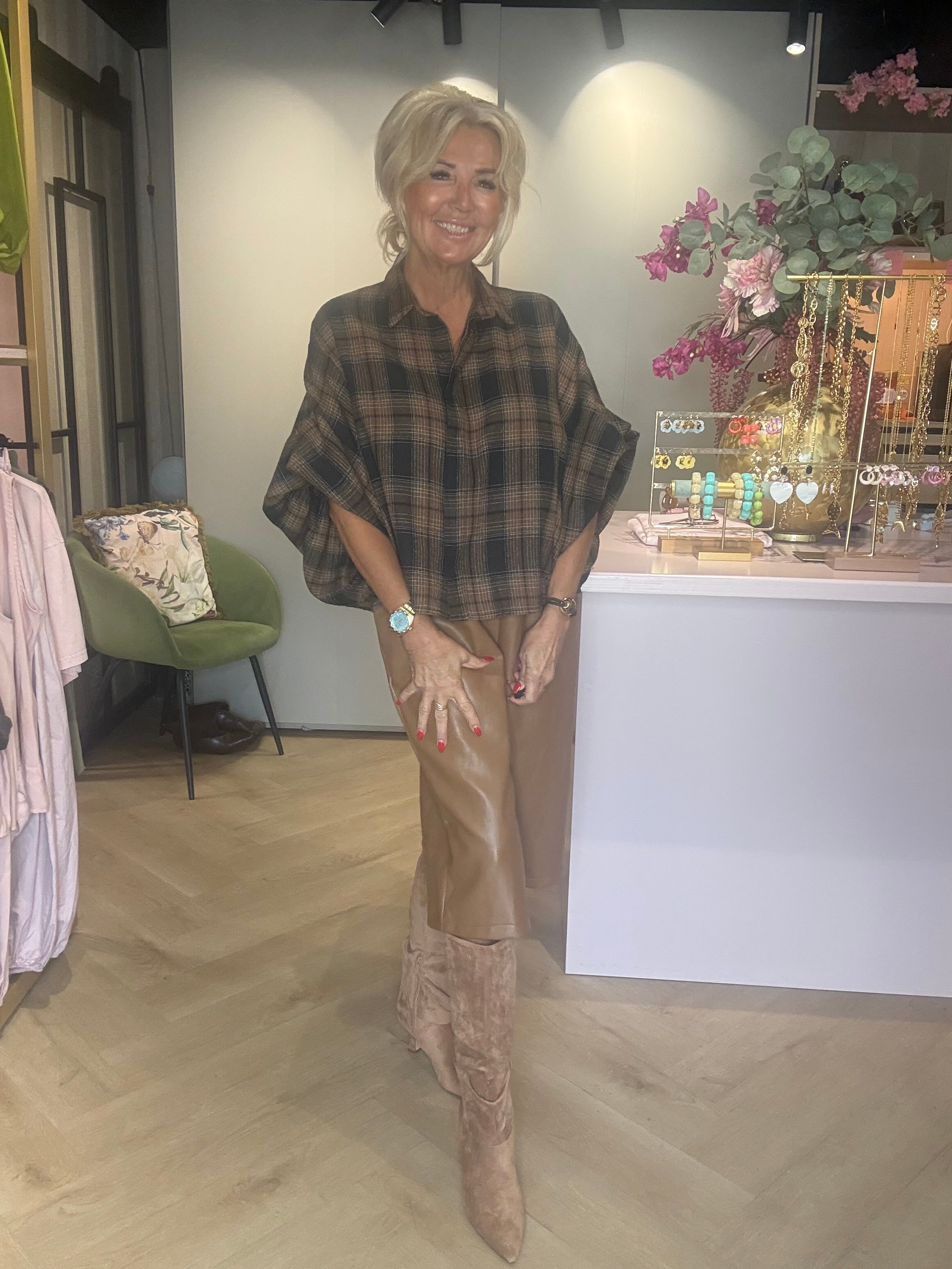 Emma kockás flanelblúz, camel és fekete